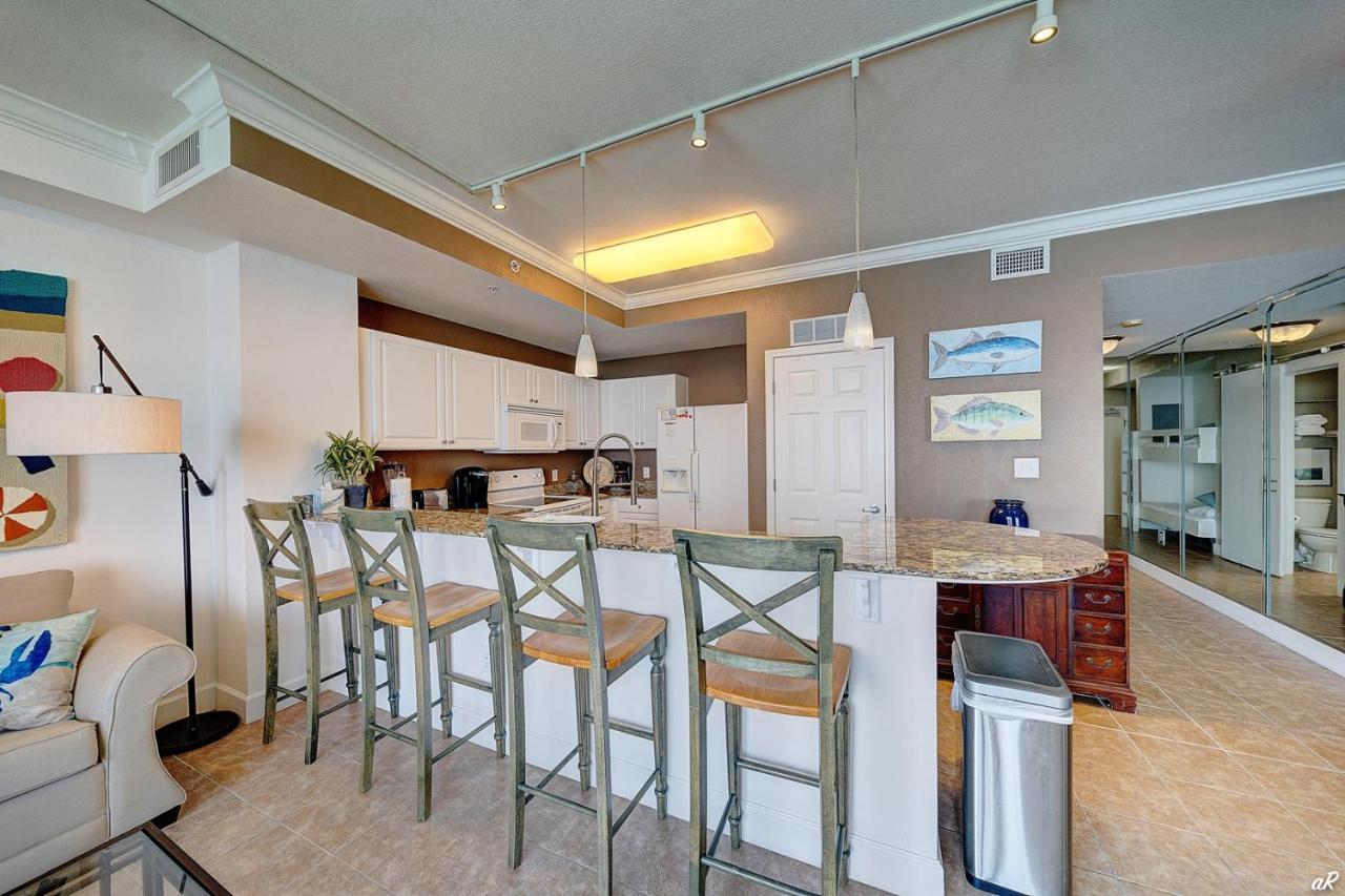 Amazing Sunset Oceanfront Condo Панама Сити Бийч Екстериор снимка